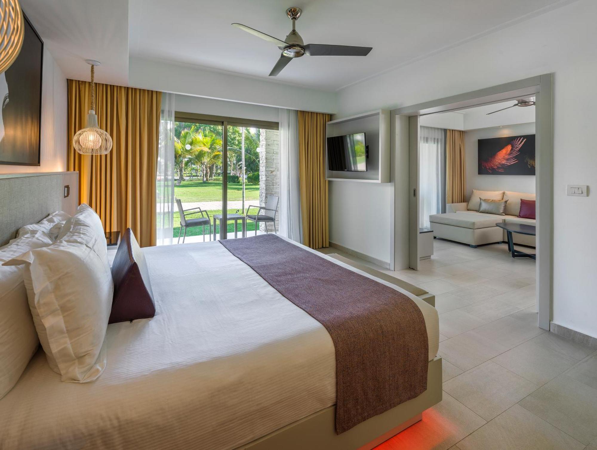 Royalton Chic Punta Cana, An Autograph Collection All-Inclusive Resort & Casino, Adults Only Екстер'єр фото